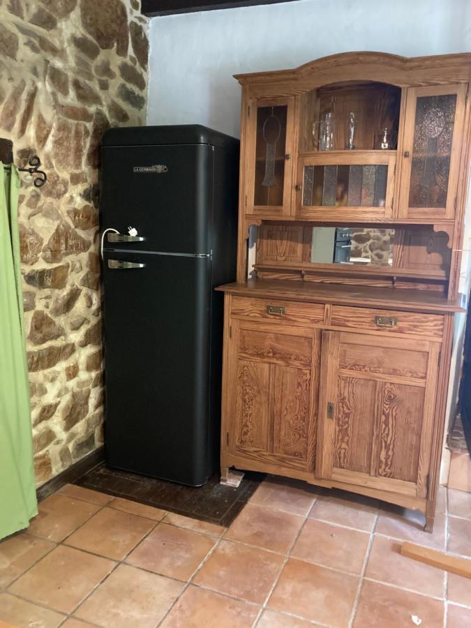 La Petite Maison En Pierres Gras Bagian luar foto