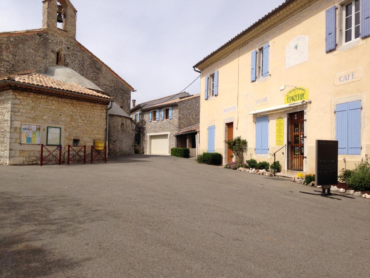 La Petite Maison En Pierres Gras Bagian luar foto